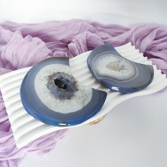 Large Druzy Agate Flat Moon Crystal Carving - Picture 5 of 10